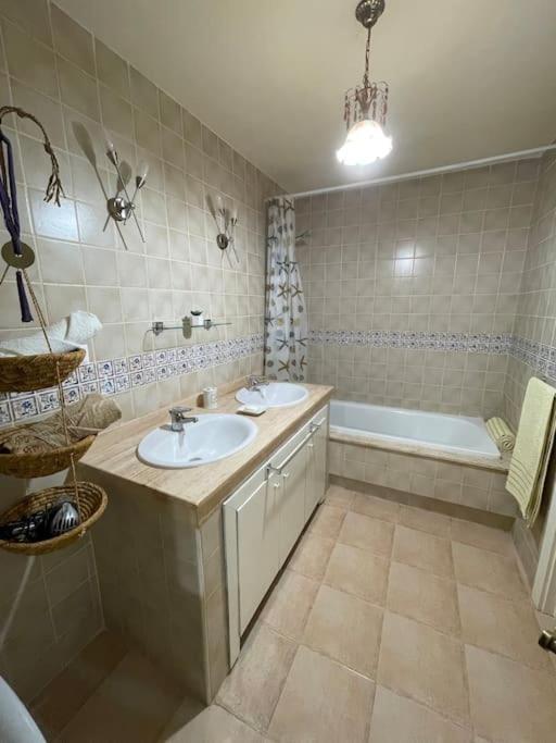 Appartement En Residence + Grande Terrasse Sur Le Toit Saidia Exterior photo