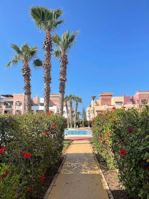 Appartement En Residence + Grande Terrasse Sur Le Toit Saidia Exterior photo