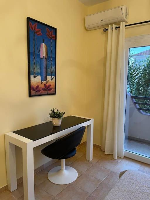 Appartement En Residence + Grande Terrasse Sur Le Toit Saidia Exterior photo