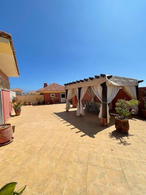Appartement En Residence + Grande Terrasse Sur Le Toit Saidia Exterior photo