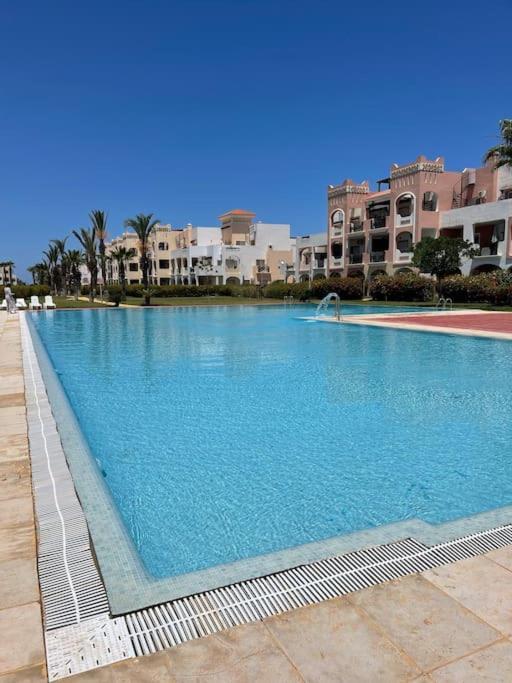 Appartement En Residence + Grande Terrasse Sur Le Toit Saidia Exterior photo