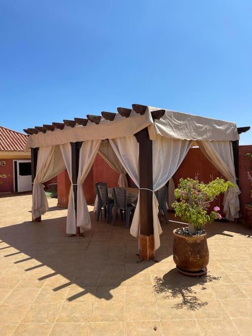 Appartement En Residence + Grande Terrasse Sur Le Toit Saidia Exterior photo